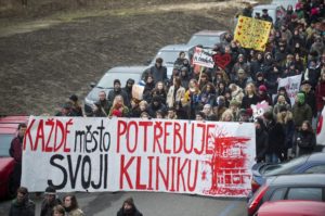 Protest in support of Klinika Source: Clovekvtisni.Cz