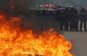 Image from the Brazilian protests against the constitutional amendment PEC 55, which limits public spending (Reuters/Adriano Machado)