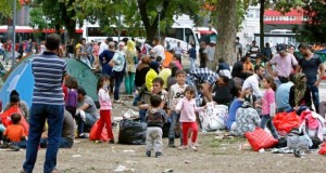 Migrants in a park next to the main railway and bus station in the centre of Belgrade in Serbia (source: Irish Times)